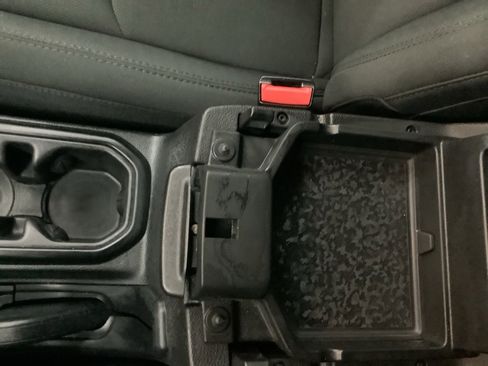 Used 2023 Jeep Wrangler Unlimited Sport AWD/4WD image 23