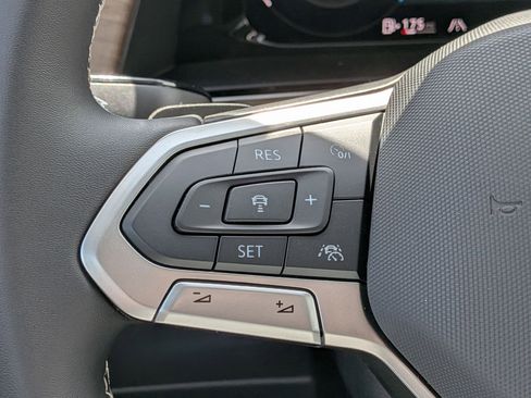 New 2026 Volkswagen Atlas SE FWD image 18
