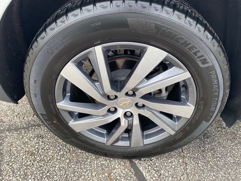 Certified 2023 Chevrolet Equinox Premier AWD/4WD image 32