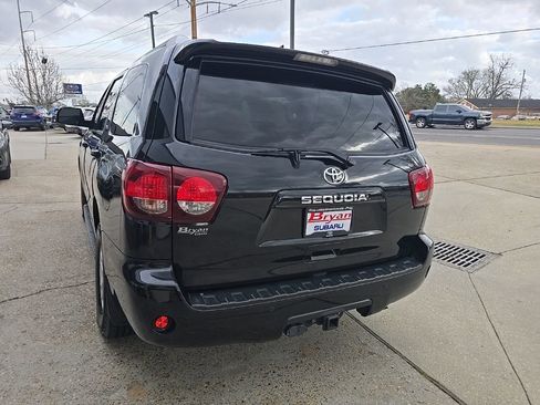 Used 2019 Toyota Sequoia SR5 w/ Premium Package RWD image 22