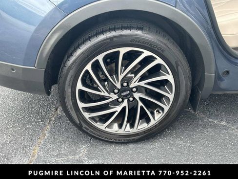 Used 2019 Lincoln Nautilus Reserve FWD image 17