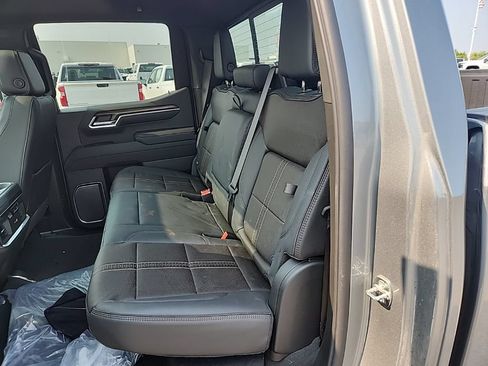 Certified 2026 Chevrolet Silverado 1500 High Country w/ Technology Package AWD/4WD image 44