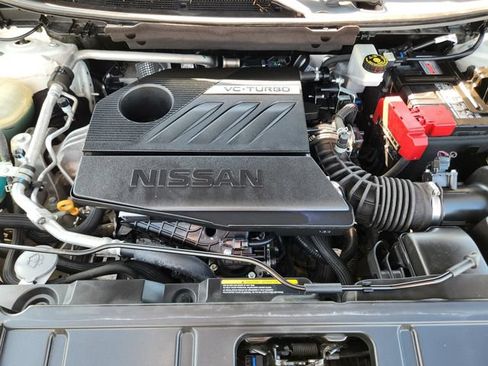 Used 2024 Nissan Rogue SV FWD image 32