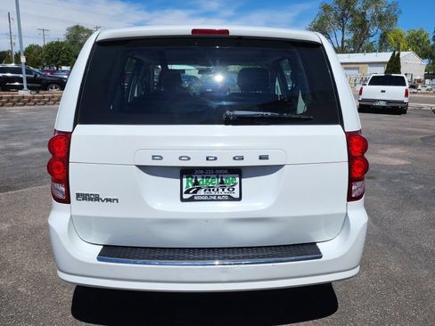 Used 2016 Dodge Grand Caravan American Value Package FWD image 5