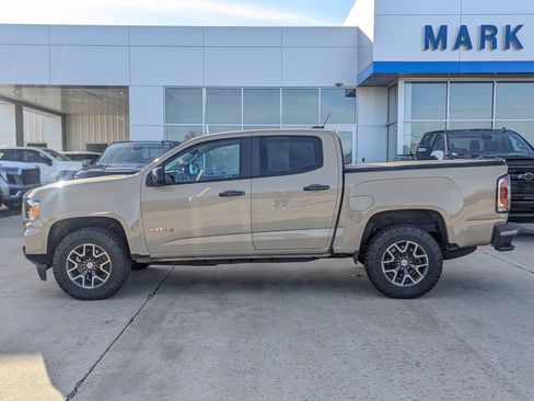 Used 2022 GMC Canyon AT4 w/ Trailering Package image 9