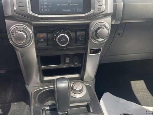 Used 2018 Toyota 4Runner SR5 Premium w/ Convenience Package AWD/4WD image 9