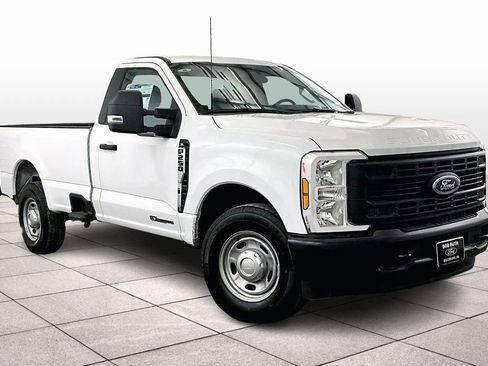 New 2026 Ford F250 XL w/ F-250 >10K GVWR Package image 2