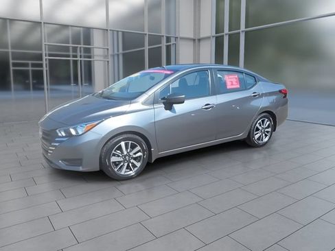Certified 2024 Nissan Versa SV w/ Trunk Package FWD image 4