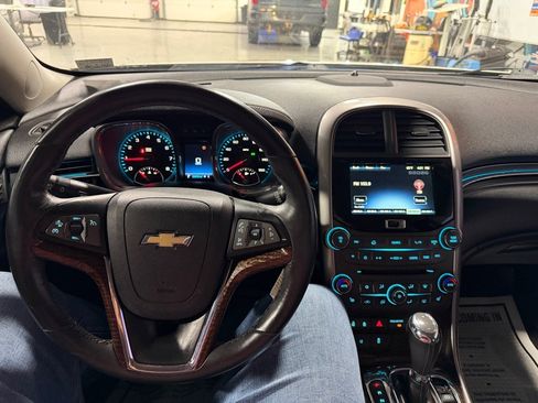 Used 2013 Chevrolet Malibu LT image 20