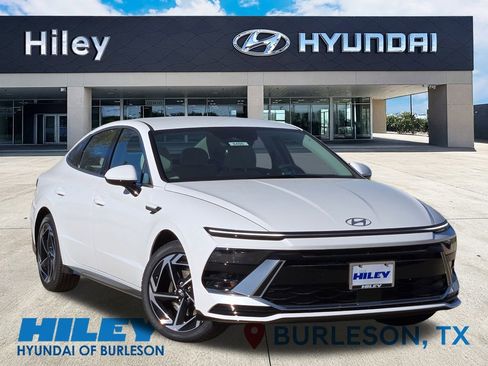 New 2026 Hyundai Sonata SEL image 1