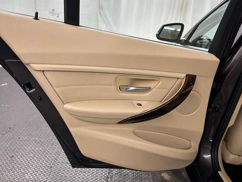 Used 2013 BMW 328i xDrive Sedan AWD/4WD image 25