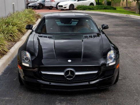 Used 2011 Mercedes-Benz SLS AMG Coupe image 9