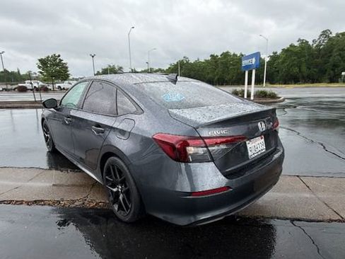 Used 2025 Honda Civic Sport image 6