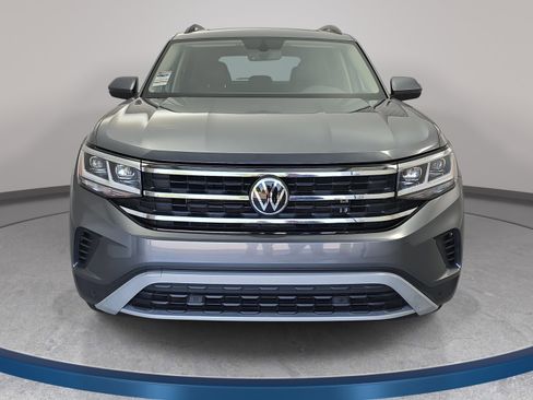 Certified 2023 Volkswagen Atlas SE w/ Panoramic Sunroof Package FWD image 2