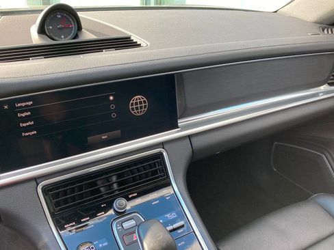 Certified 2023 Porsche Panamera 4 Platinum Edition image 11