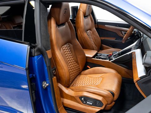 Used 2019 Lamborghini Urus image 22