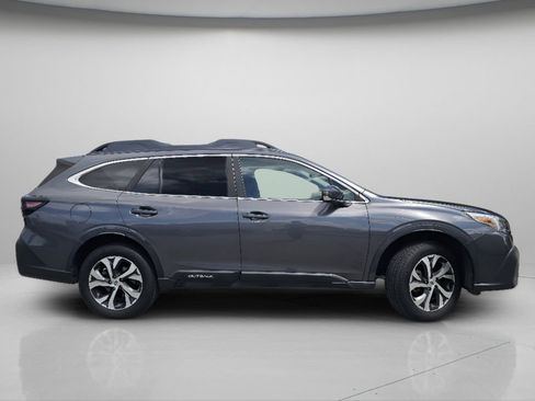 Used 2022 Subaru Outback Limited AWD/4WD image 25
