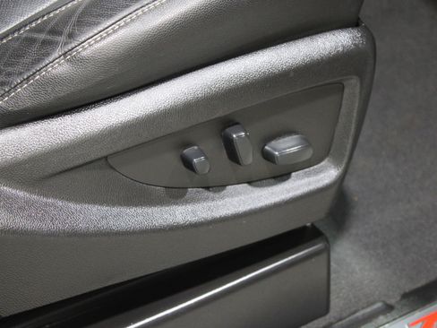 Used 2019 Chevrolet Silverado 2500 LTZ w/ Duramax Plus Package image 30