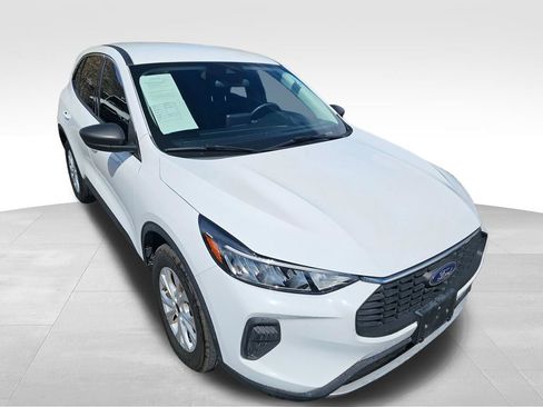 Used 2023 Ford Escape Active image 2