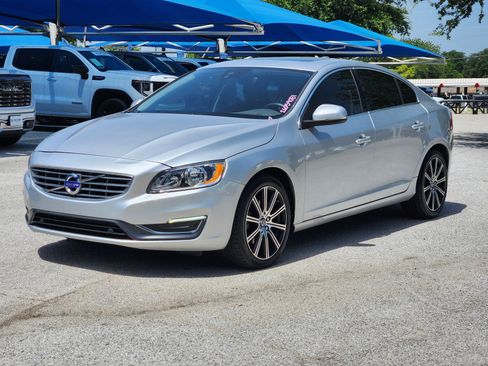 Used 2016 Volvo S60 T5 Premier FWD image 2