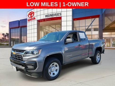 Used 2021 Chevrolet Colorado W/T RWD image 2