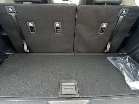 New 2026 Honda Pilot Touring image 17