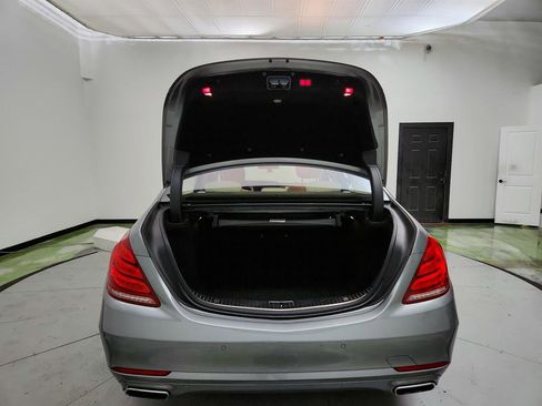 Used 2014 Mercedes-Benz S 550 Sedan image 32