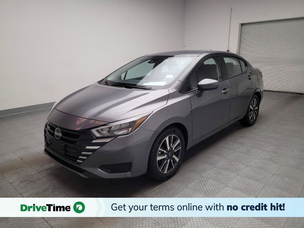 Used 2025 Nissan Versa SV FWD image 1