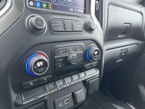 Used 2021 Chevrolet Silverado 1500 LT image 11