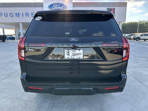 New 2025 Ford Expedition Platinum w/ Stealth Performance Package image 6