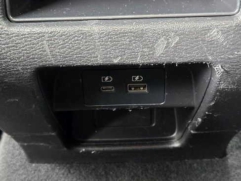 Used 2024 Mitsubishi Outlander SE FWD image 18