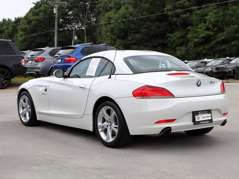 Used 2010 BMW Z4 sDrive35i RWD image 9