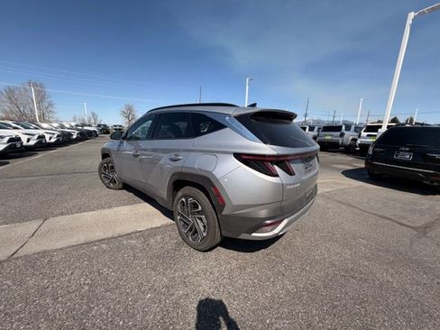 Used 2025 Hyundai Tucson Limited image 2