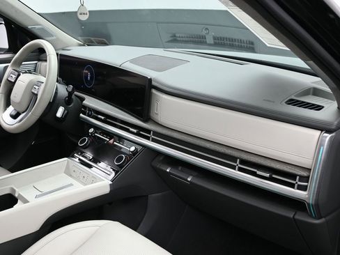 Used 2024 Hyundai Santa Fe Limited image 38