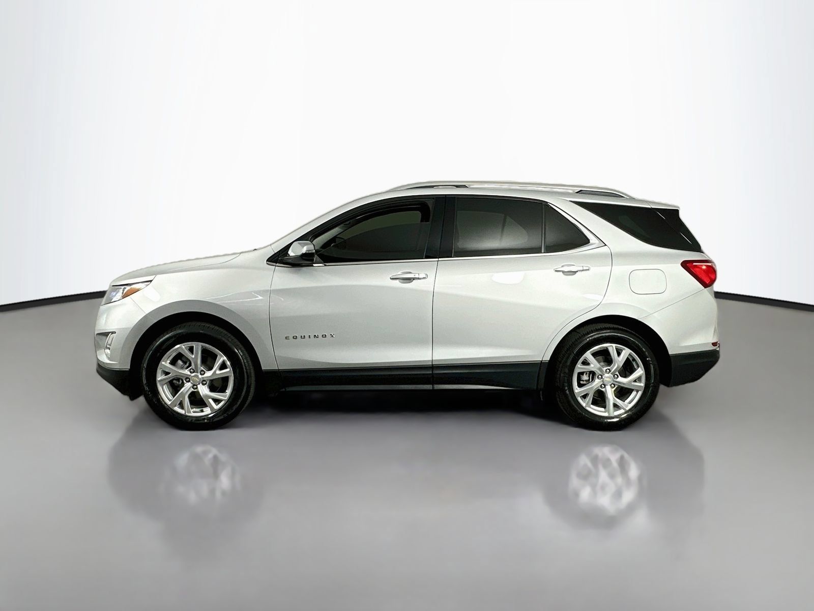 Used 2021 Chevrolet Equinox Premier AWD/4WD image 5