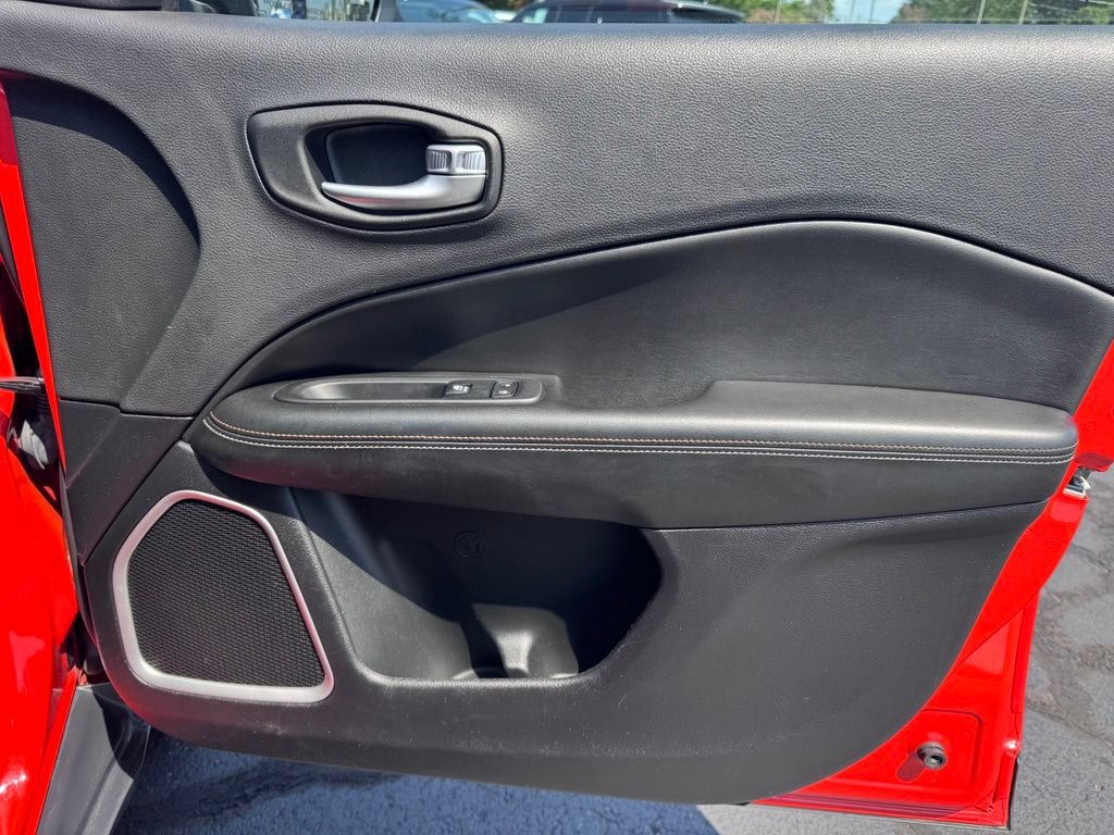 Used 2018 Jeep Compass Sport AWD/4WD image 21