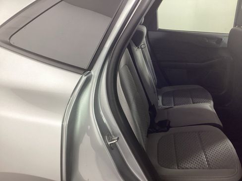 Used 2022 Ford Escape SE w/ SE Sport Appearance Package image 10