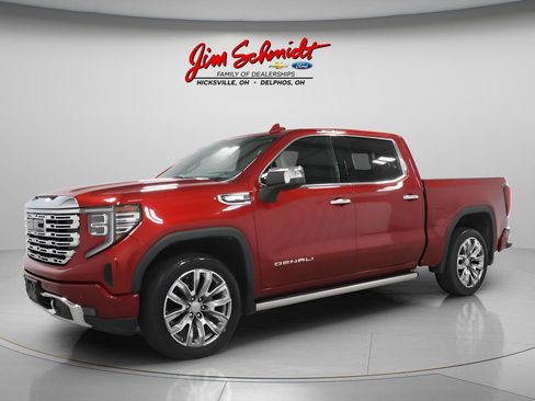 Used 2024 GMC Sierra 1500 Denali AWD/4WD image 2