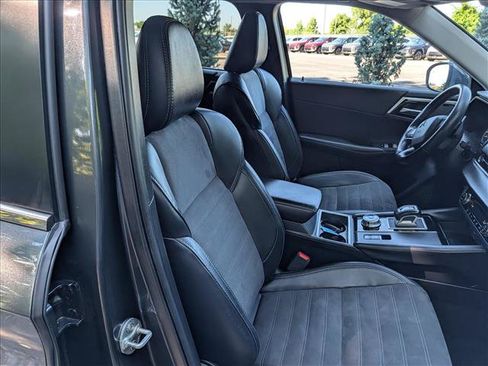 Used 2024 Mitsubishi Outlander SE FWD image 11