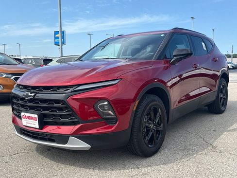 Certified 2023 Chevrolet Blazer LT w/ Convenience Package AWD/4WD image 2