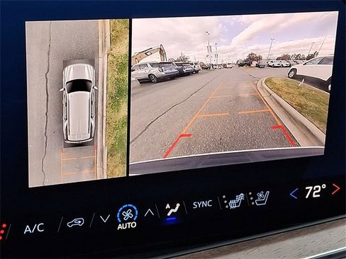 Used 2025 Chevrolet Tahoe High Country image 14