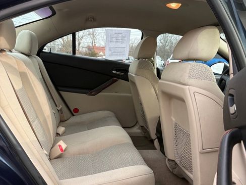 Used 2009 Pontiac G6 Sedan image 12