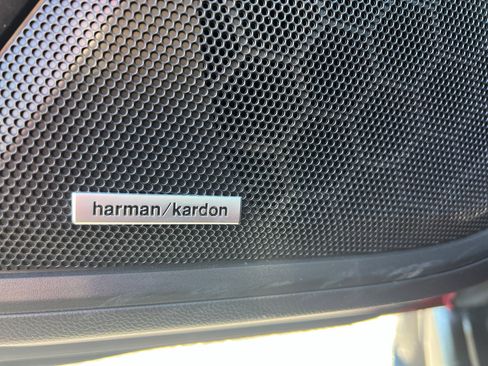 Used 2025 Subaru Outback Touring XT image 30