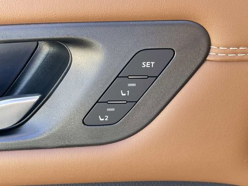 New 2026 Nissan Pathfinder Platinum AWD/4WD image 25