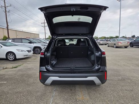 New 2026 Volkswagen Tiguan SE FWD image 27