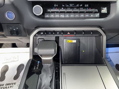 Used 2024 Toyota Sequoia Limited w/ Nightshade Package AWD/4WD image 31