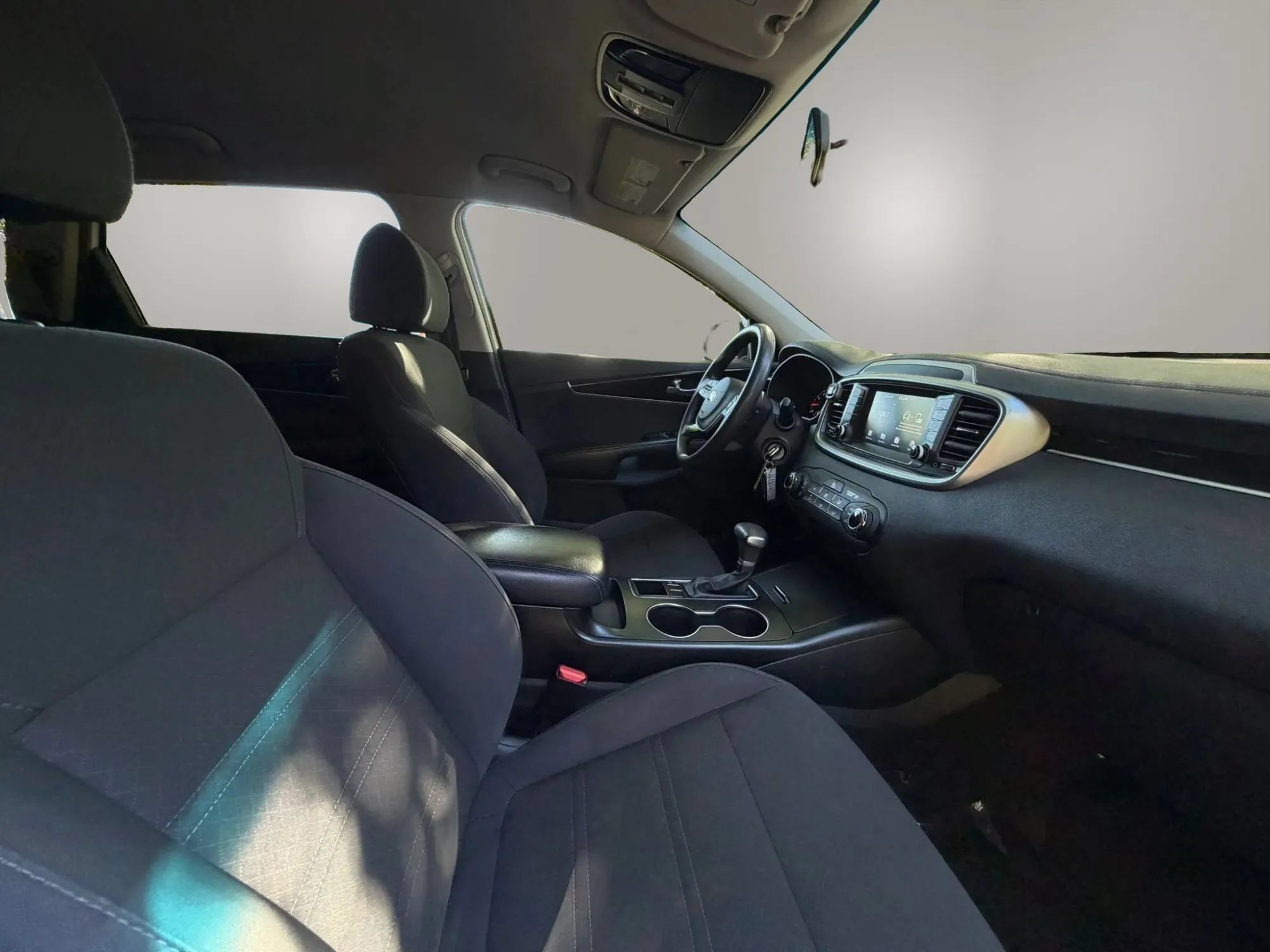 Used 2020 Kia Sorento FWD V6 image 16