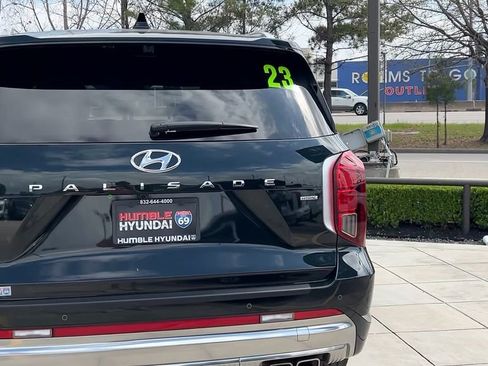 Used 2023 Hyundai Palisade Calligraphy image 17