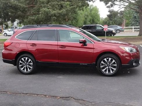 Used 2017 Subaru Outback 3.6R Limited AWD/4WD image 2