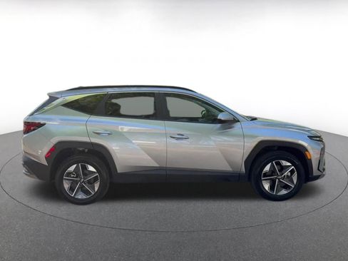 Used 2025 Hyundai Tucson SEL AWD/4WD image 16